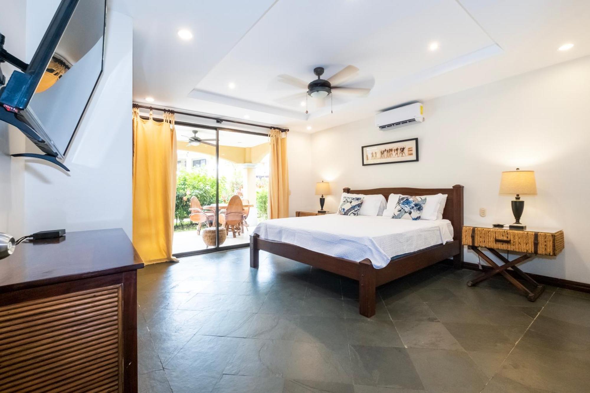Monte Carlo Luxury Jaco